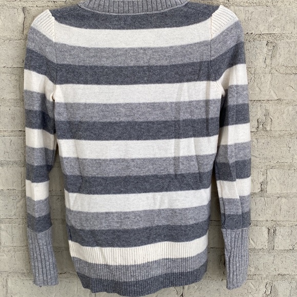 Y2K Banana Republic Cashmere Blend Striped Sweater. Size XS - Picture 2 of 9